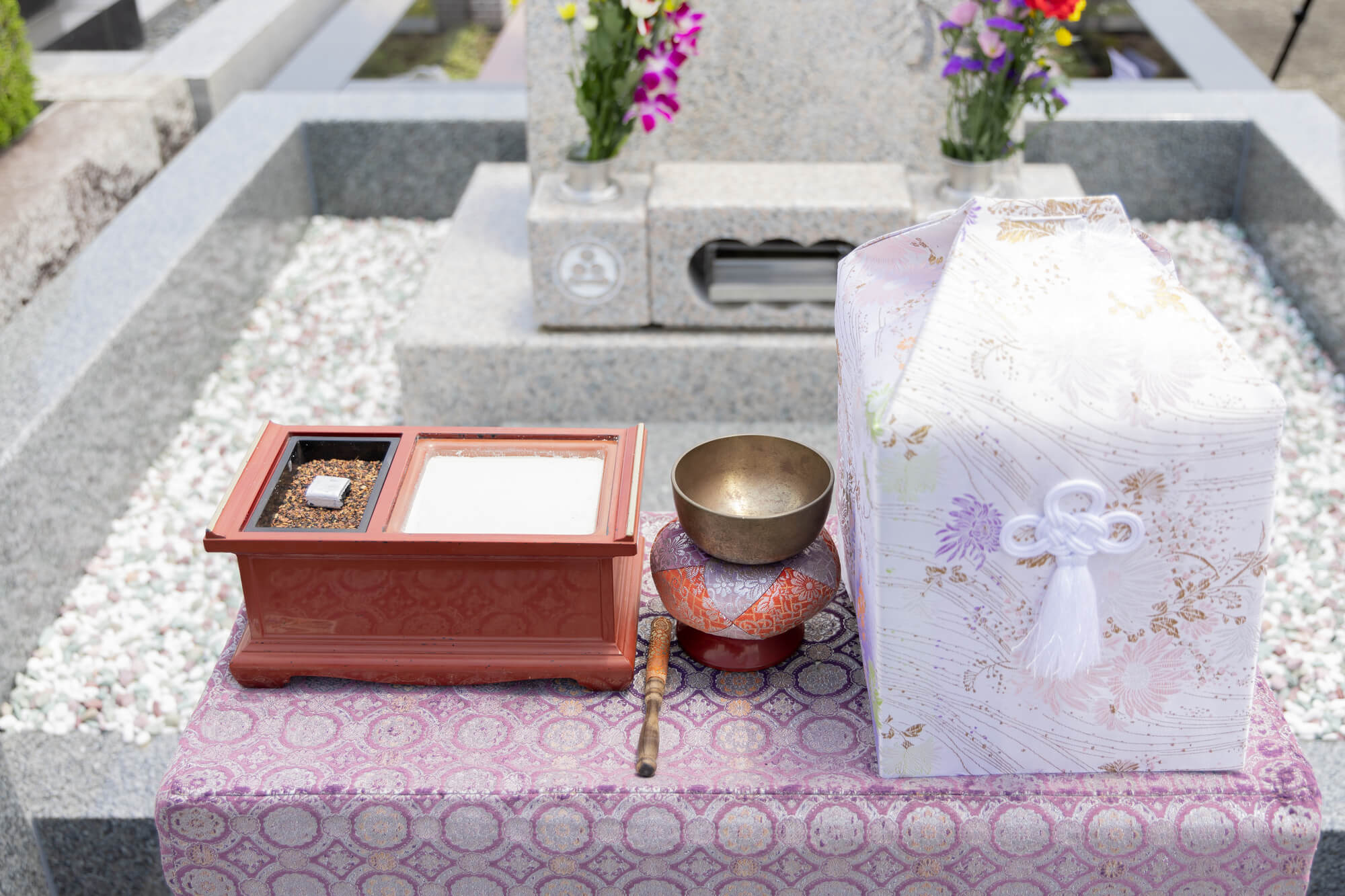 埋葬許可証ってどこで取得できるの？必要となるシーンや期間について